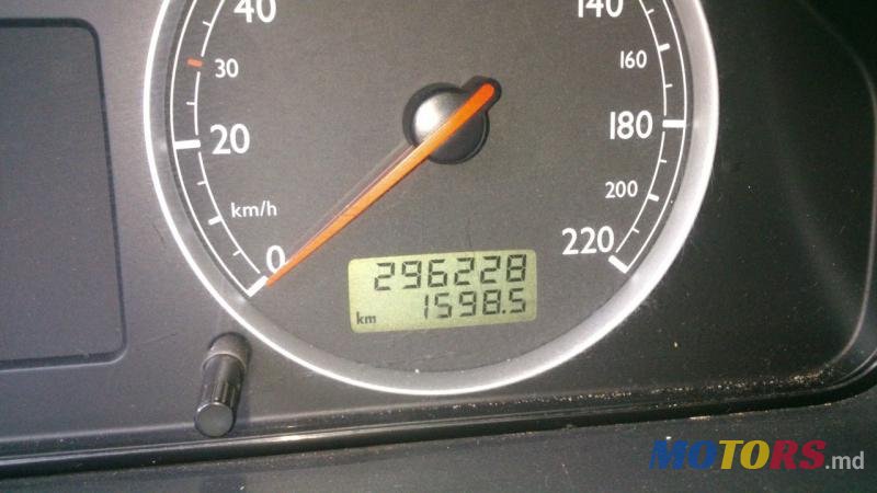 2001' Volkswagen Sharan photo #2