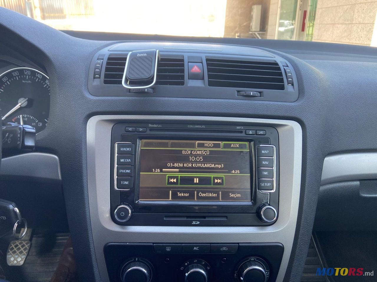 2011' Skoda Octavia photo #5