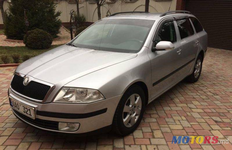 2007' Skoda Octavia photo #1