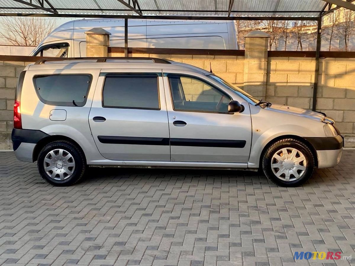2007' Dacia Logan Mcv photo #3