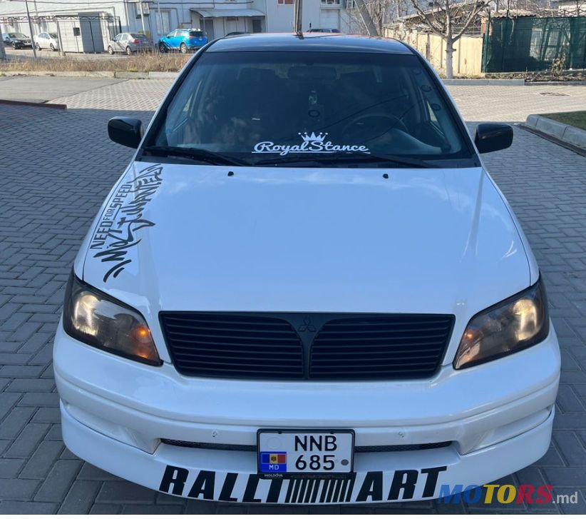2002' Mitsubishi Lancer photo #1