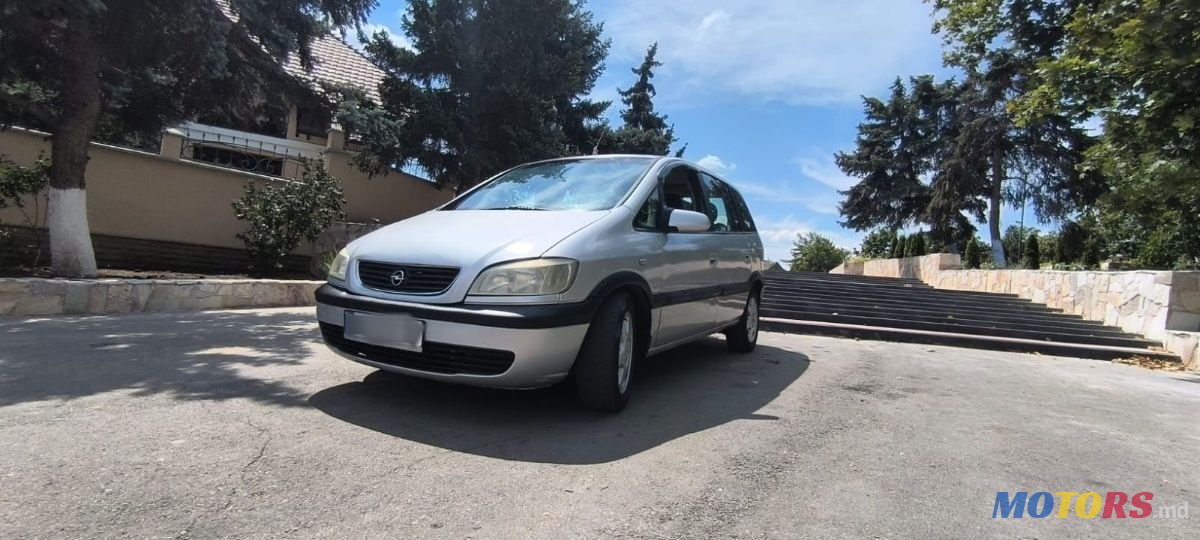 2004' Opel Zafira photo #2