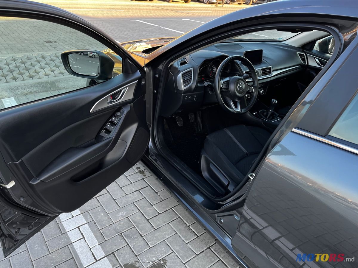 2017' Mazda 3 photo #3