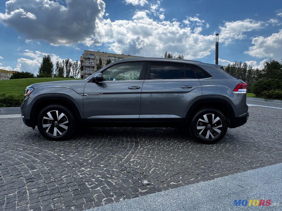 2020' Volkswagen Atlas photo #4