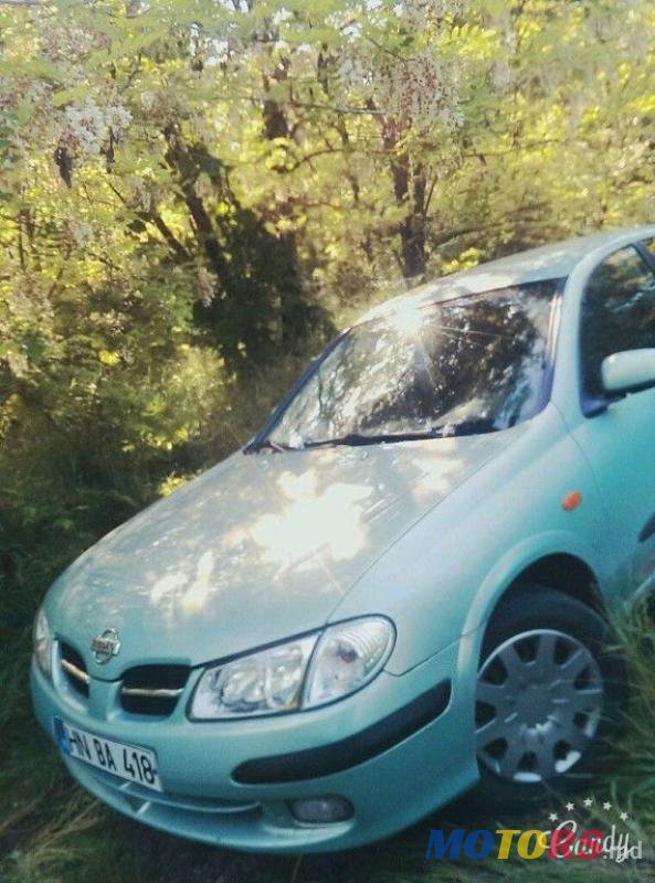 2001' Nissan Almera photo #2