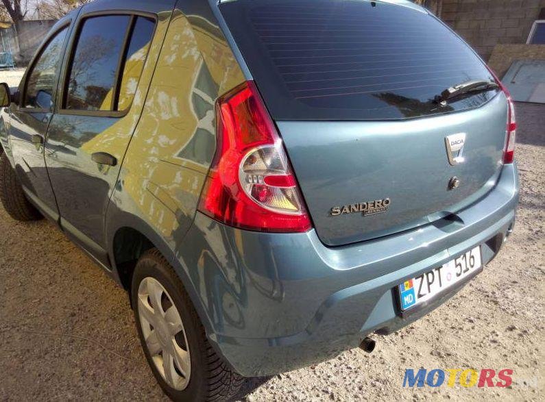 2010' Dacia Sandero photo #1