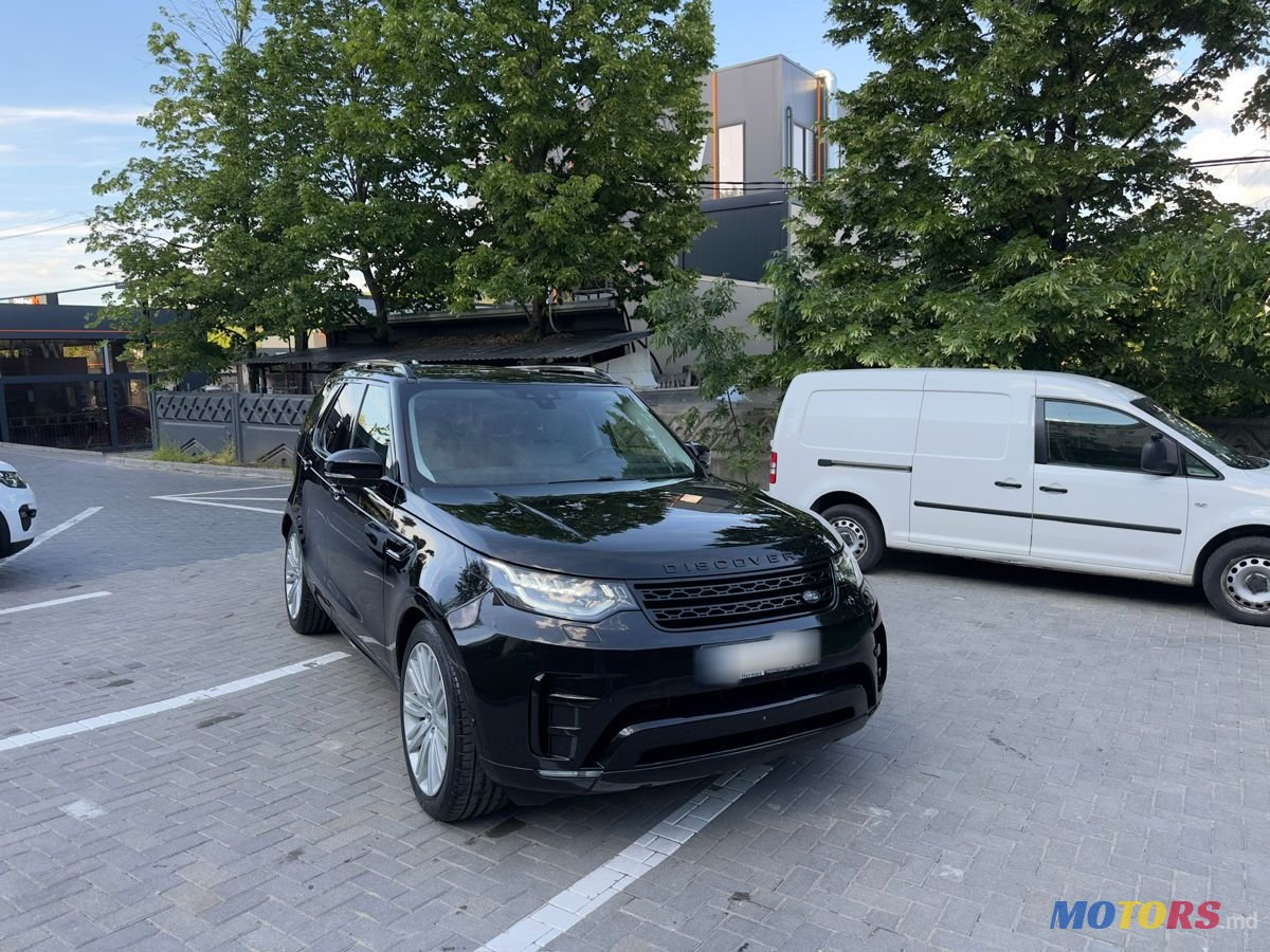 2017' Land Rover Discovery photo #1
