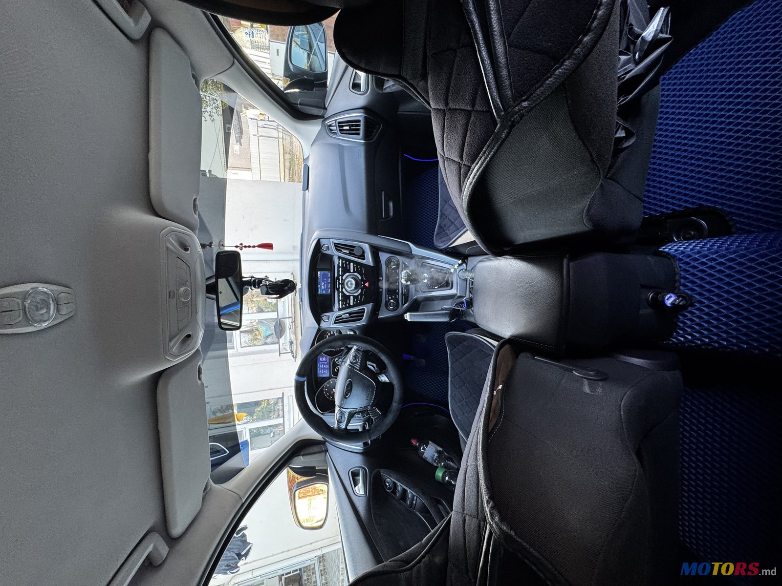 2012' Ford Focus photo #4