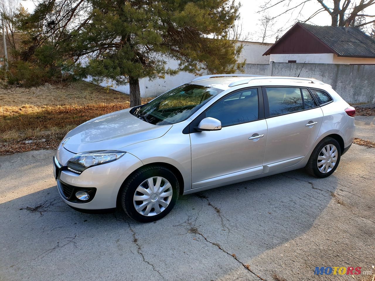 2013' Renault Megane photo #6