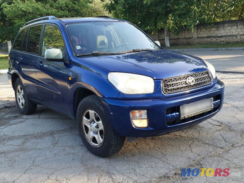 2001' Toyota RAV4 photo #1