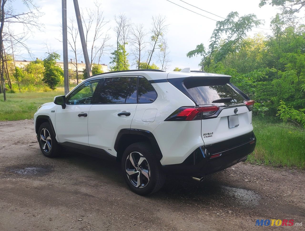 2022' Toyota RAV4 photo #3