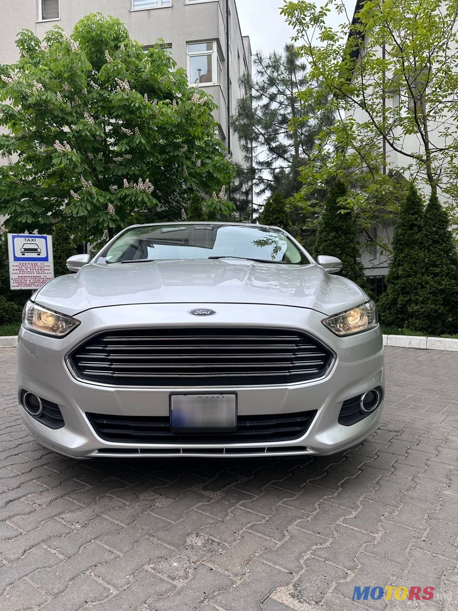 2013' Ford Fusion photo #3