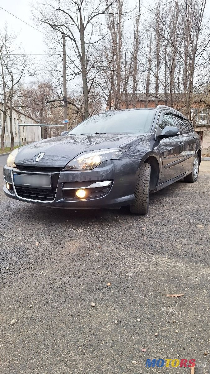 2011' Renault Laguna photo #1