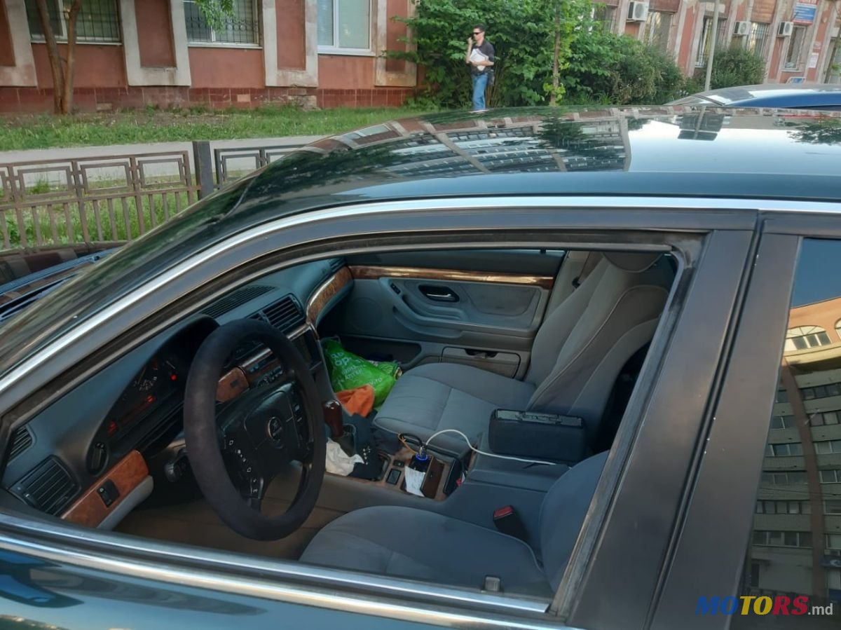 2000' BMW 7 Series photo #2