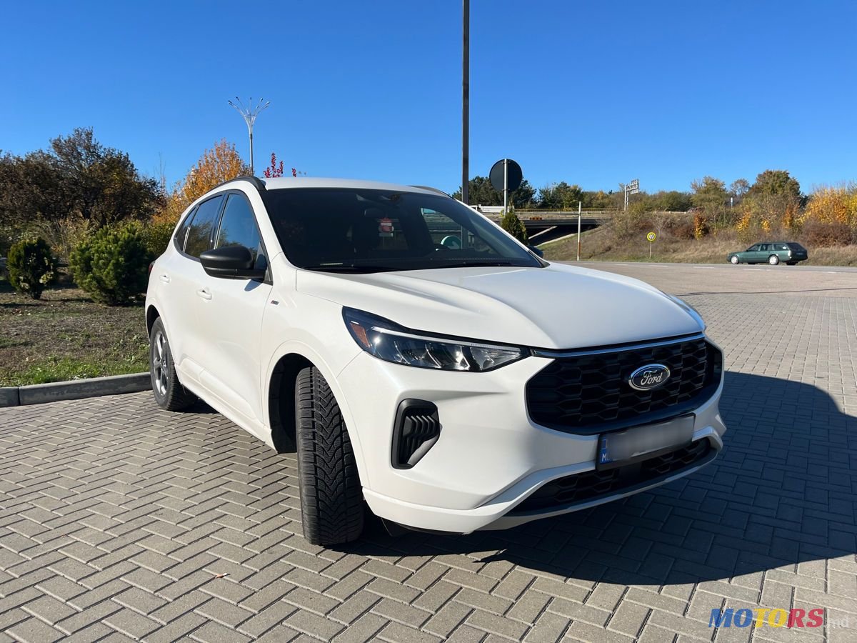 2024' Ford Escape photo #1