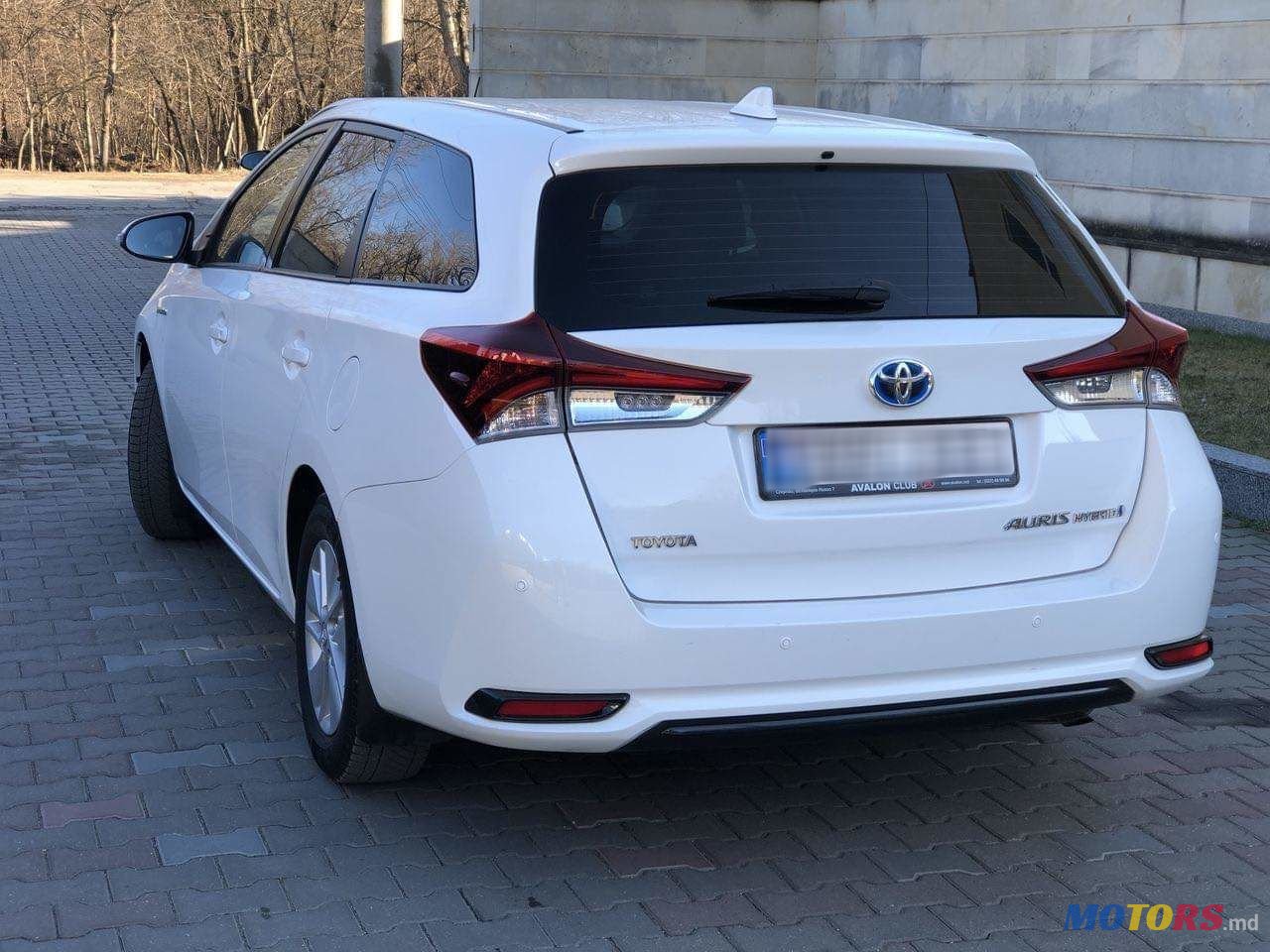 2016' Toyota Auris photo #4