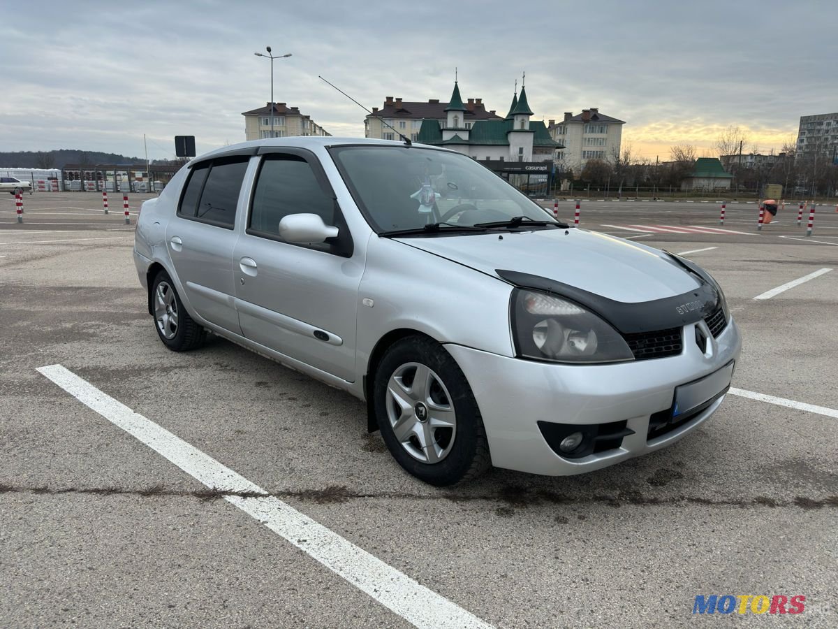 2007' Renault Clio Symbol photo #2