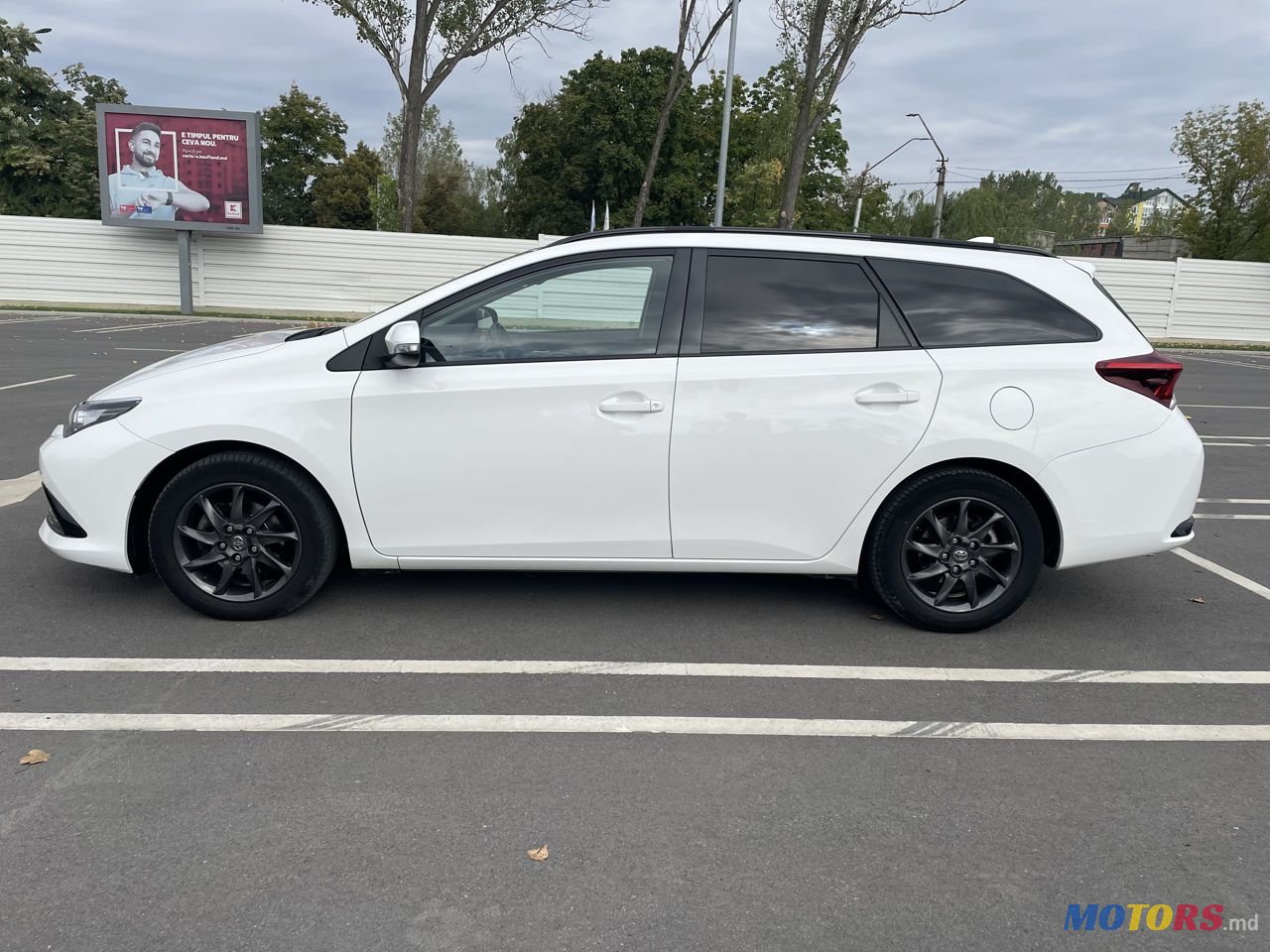 2016' Toyota Auris photo #6