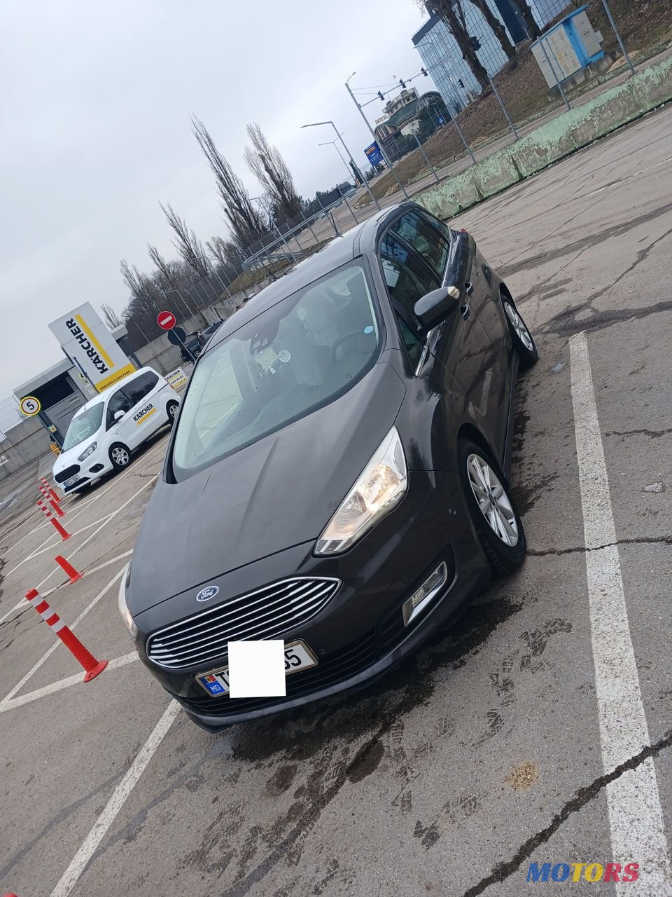 2017' Ford Grand C-MAX photo #3