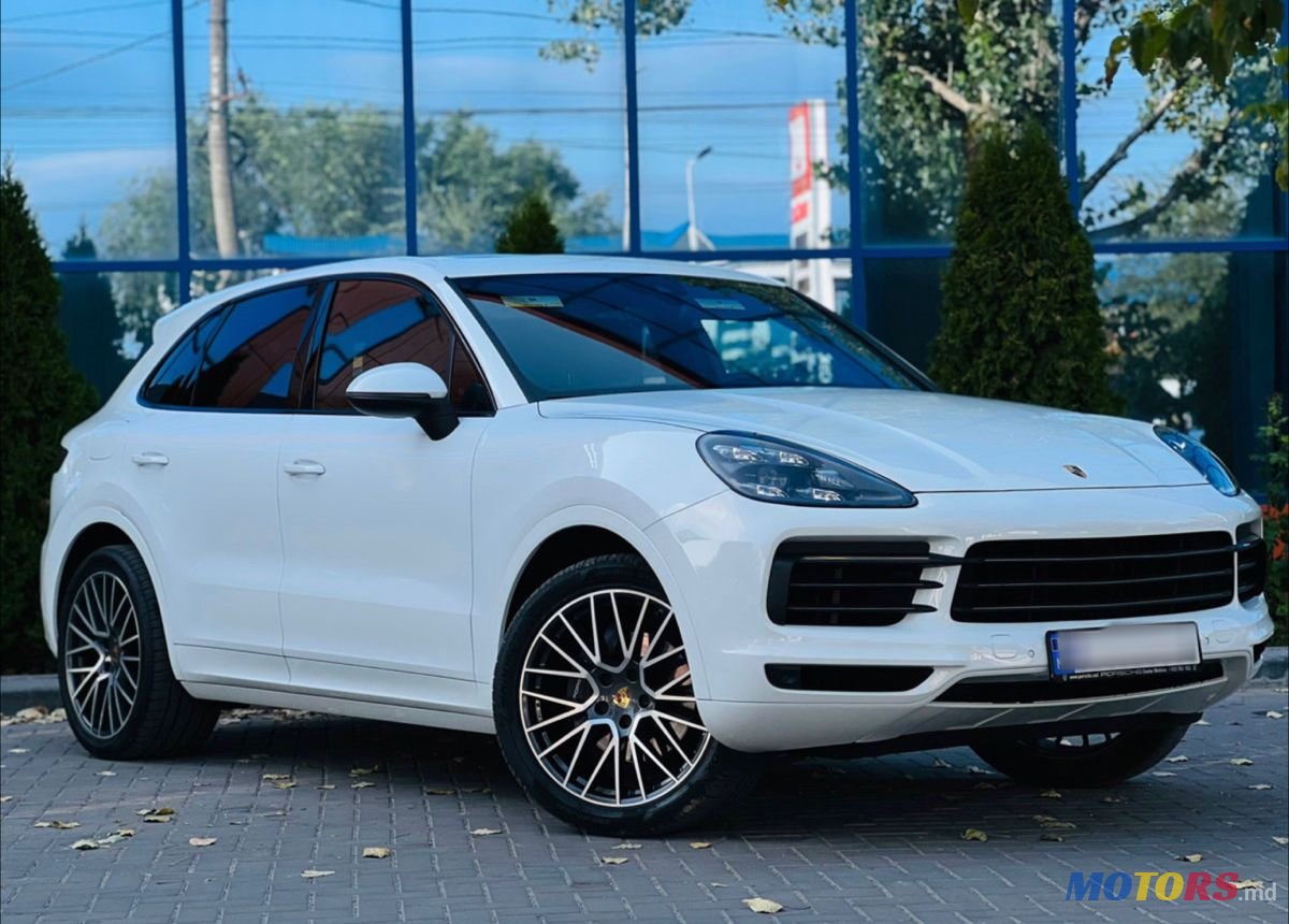 2019' Porsche Cayenne photo #1
