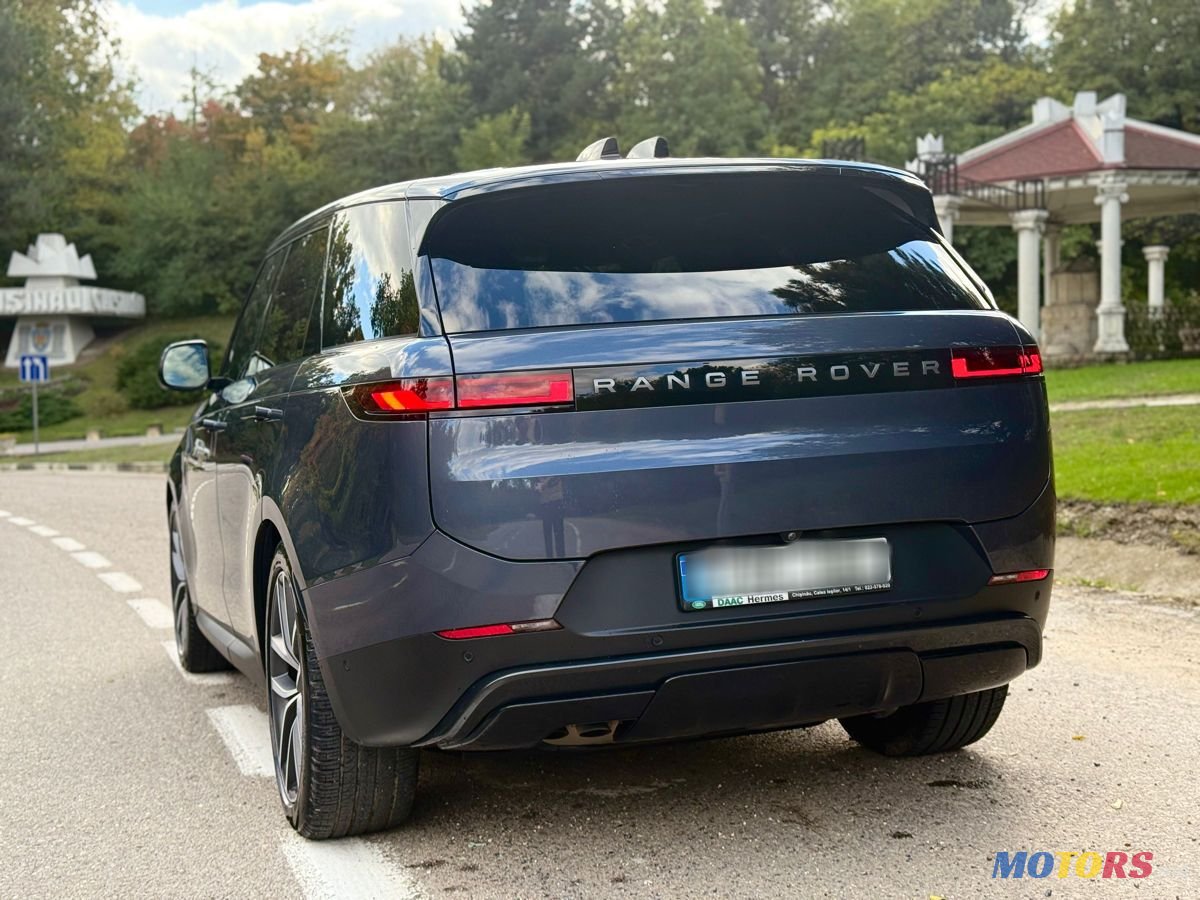 2024' Land Rover Range Rover Sport photo #5