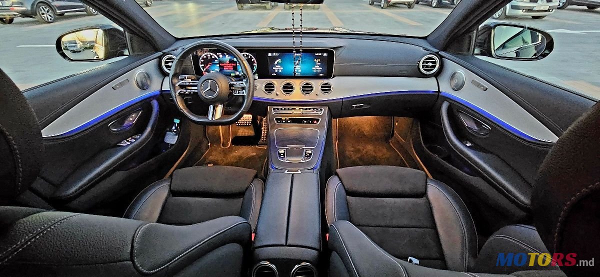 2021' Mercedes-Benz E-Class photo #2