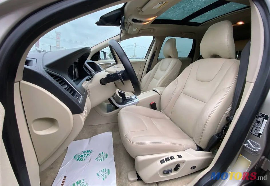 2016' Volvo XC60 PREMIER photo #4