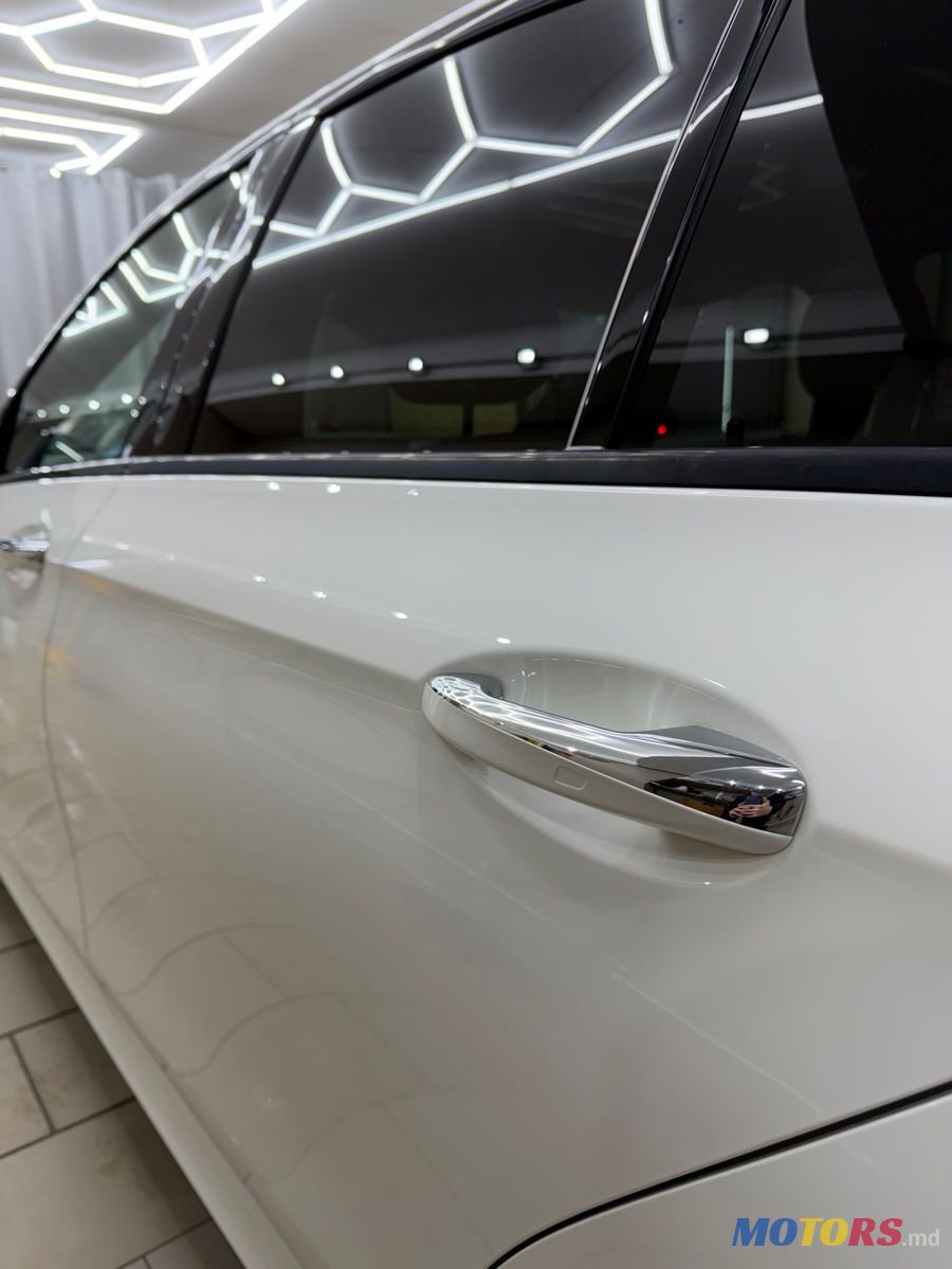 2019' Mercedes-Benz E-Class photo #5