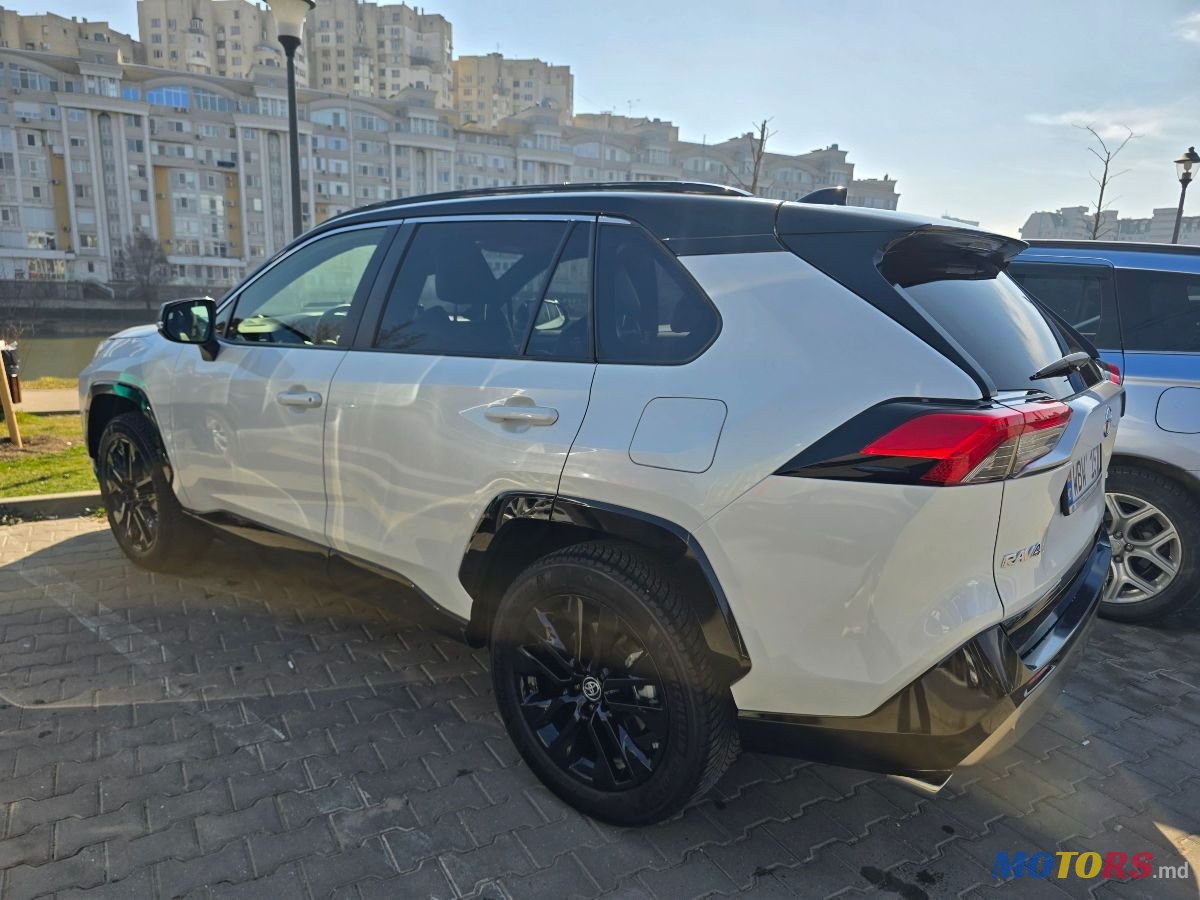 2023' Toyota RAV4 photo #2