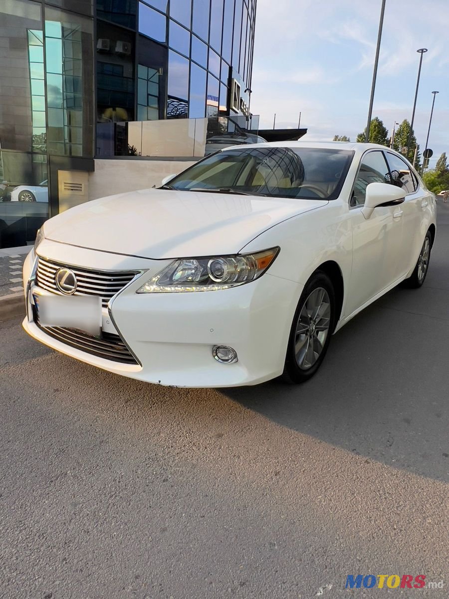 2015' Lexus Es Series photo #5