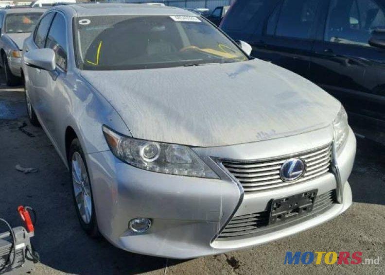 2014' Lexus ES photo #1