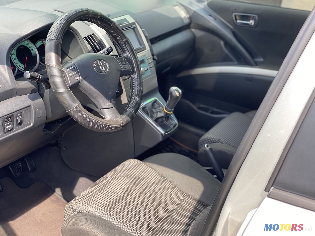 2006' Toyota Corolla Verso photo #5