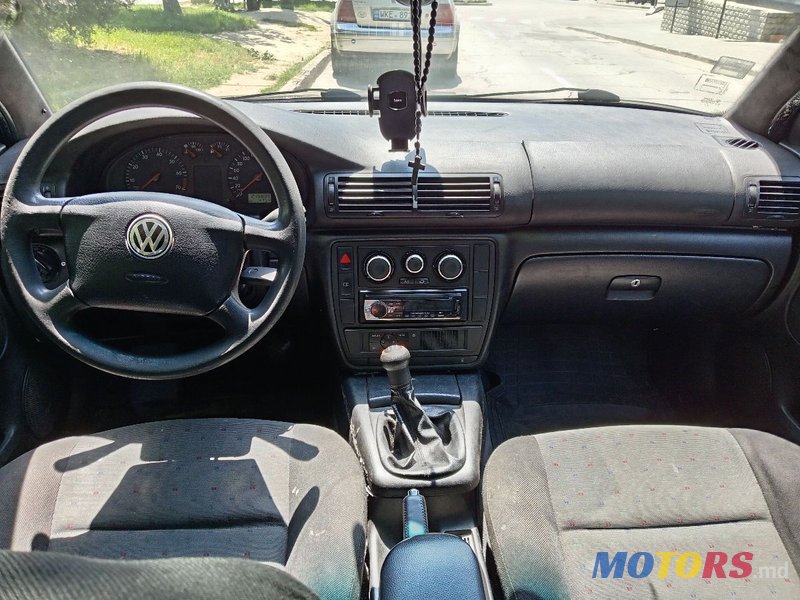 1997' Volkswagen Passat photo #6