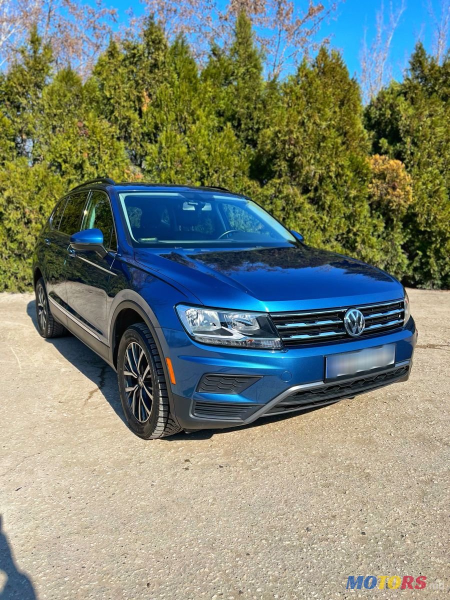 2018' Volkswagen Tiguan photo #1