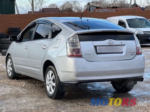 2008' Toyota Prius + photo #3