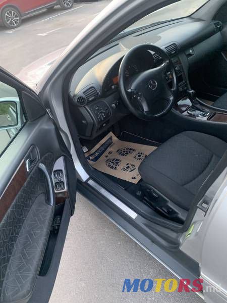 2001' Mercedes-Benz C photo #4