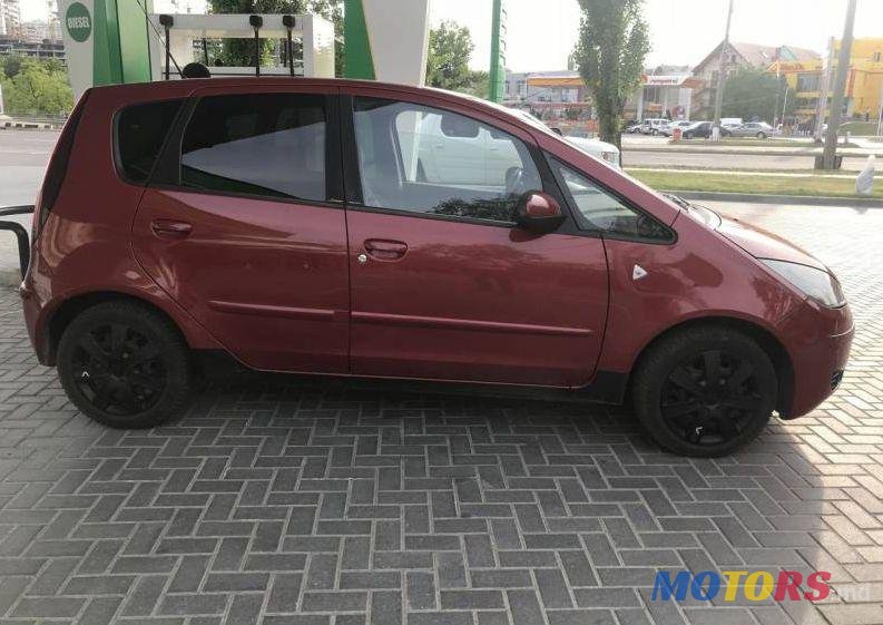 2008' Mitsubishi Colt photo #1