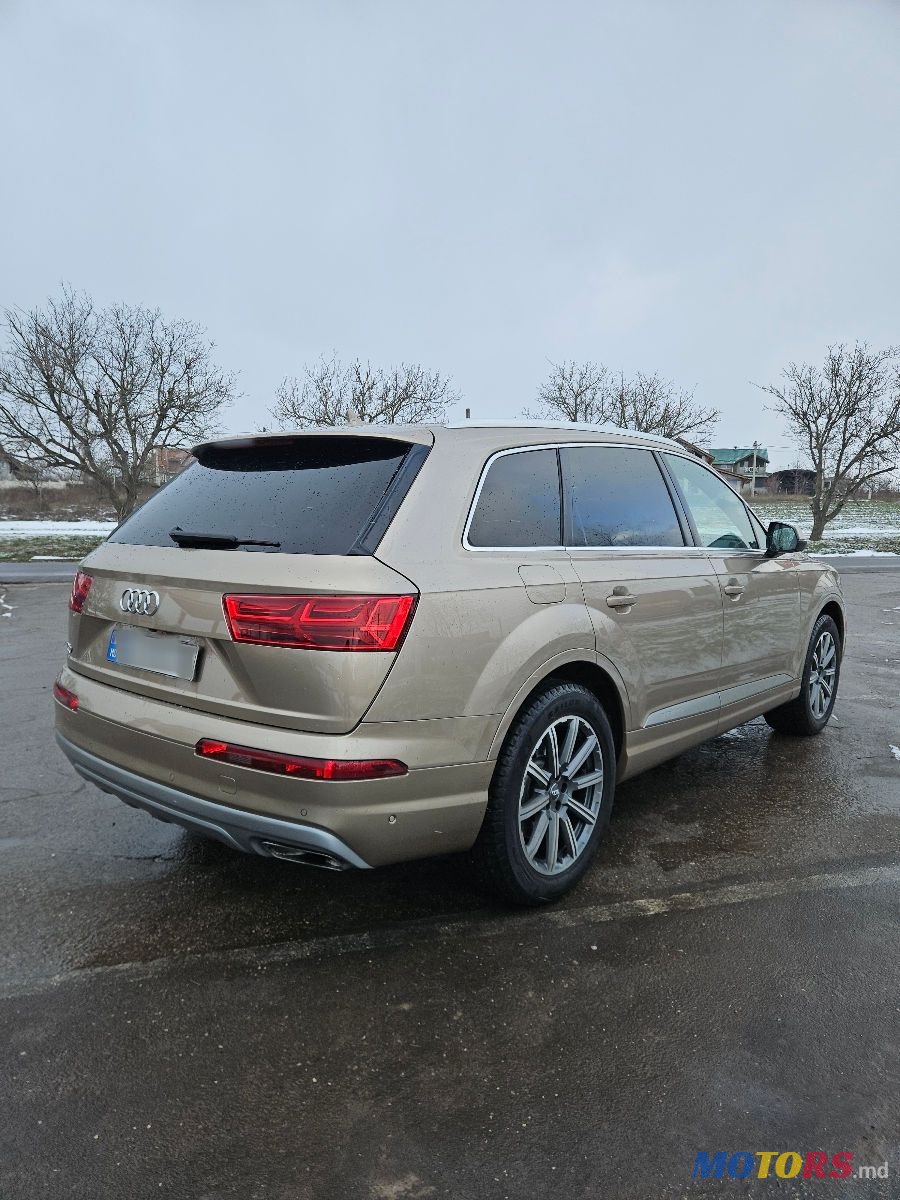 2019' Audi Q7 photo #4