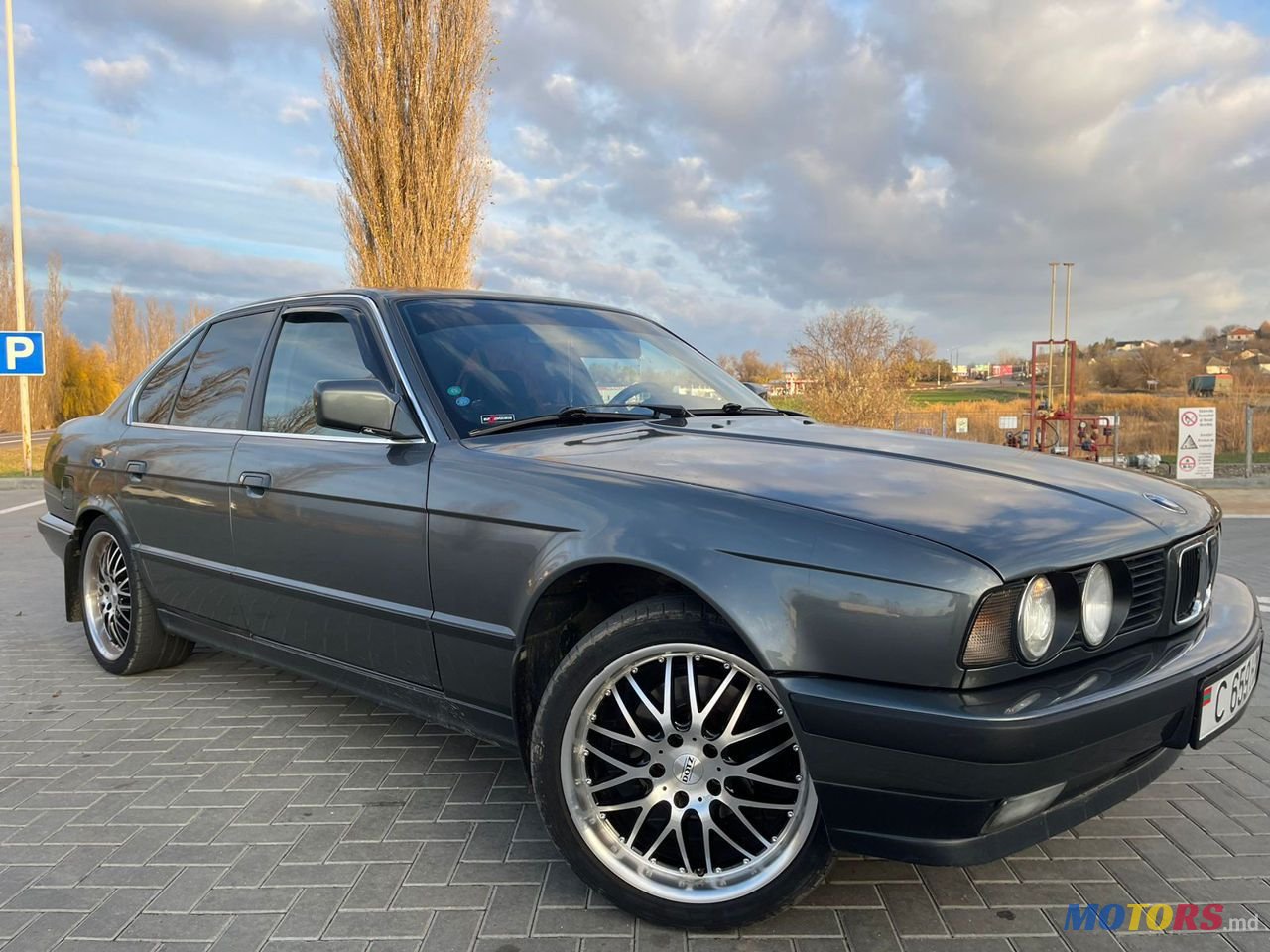 1989' BMW 5 Series photo #4
