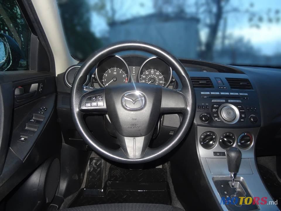 2011' Mazda 3 photo #6