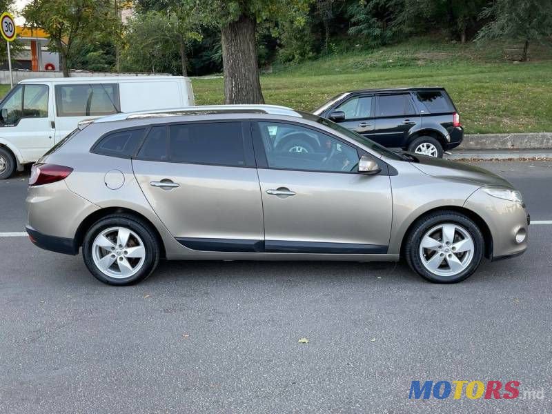 2010' Renault Megane photo #1