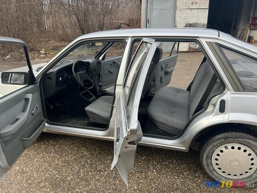 1985' Opel Ascona photo #6