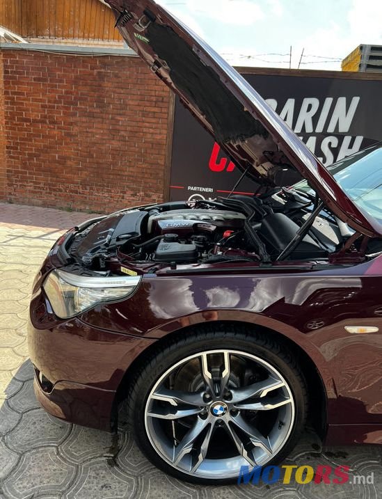 2009' BMW 5 Series photo #4