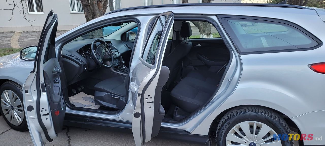 2015' Ford Focus photo #6