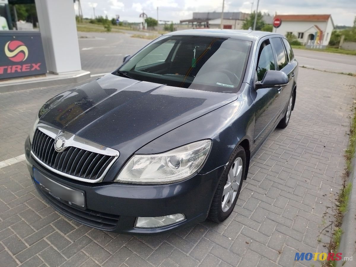 2009' Skoda Octavia photo #1