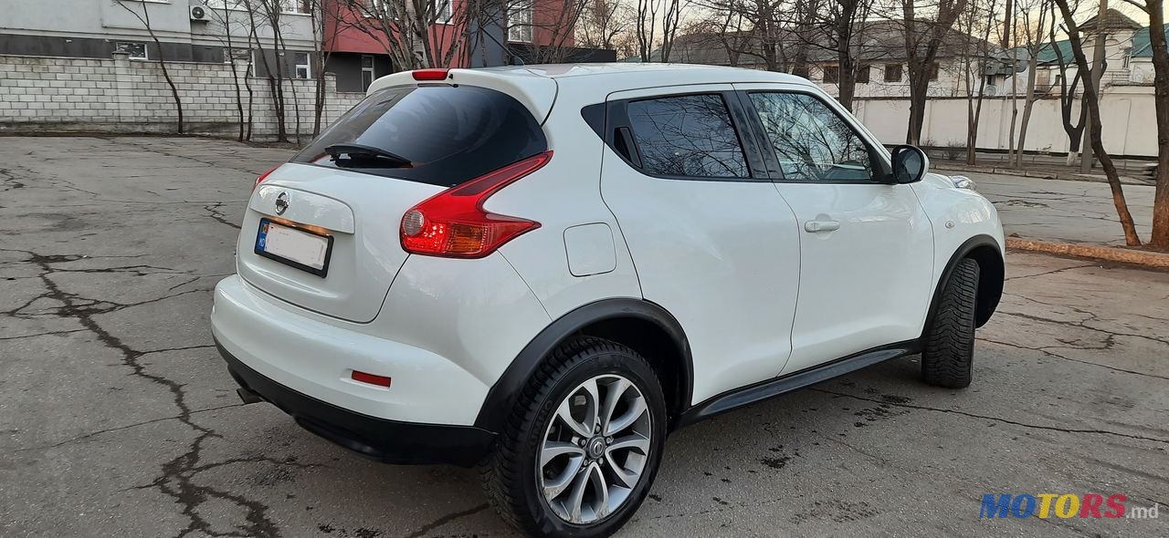 2010' Nissan Juke photo #1