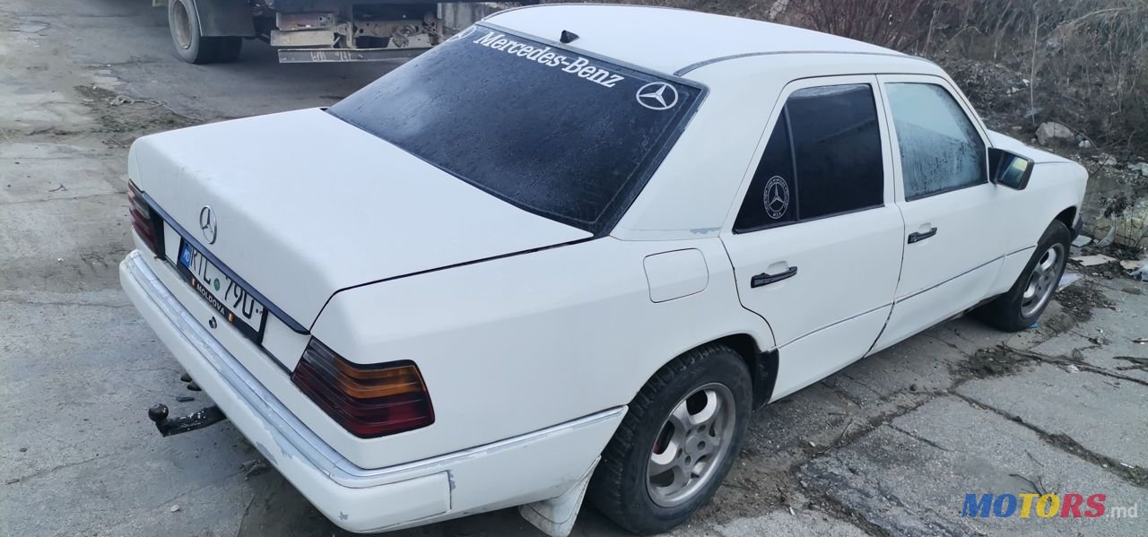 1988' Mercedes-Benz W124 photo #5