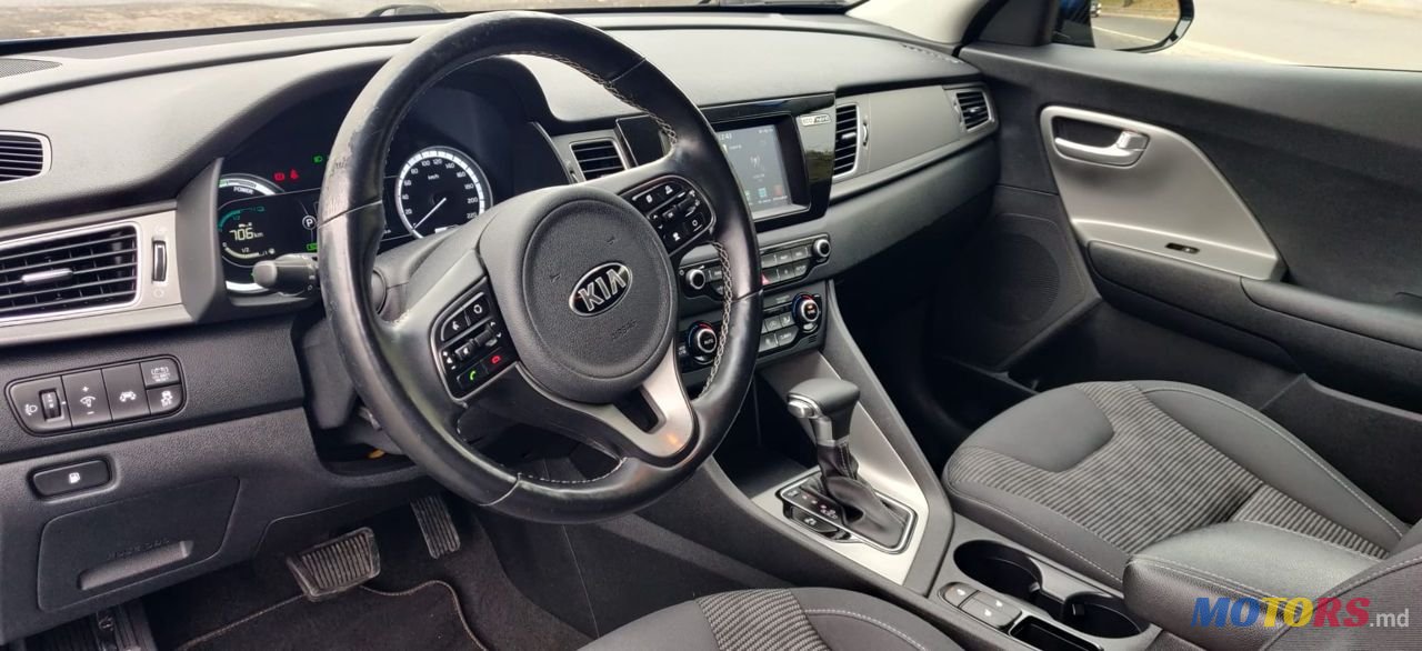 2019' Kia Niro photo #5