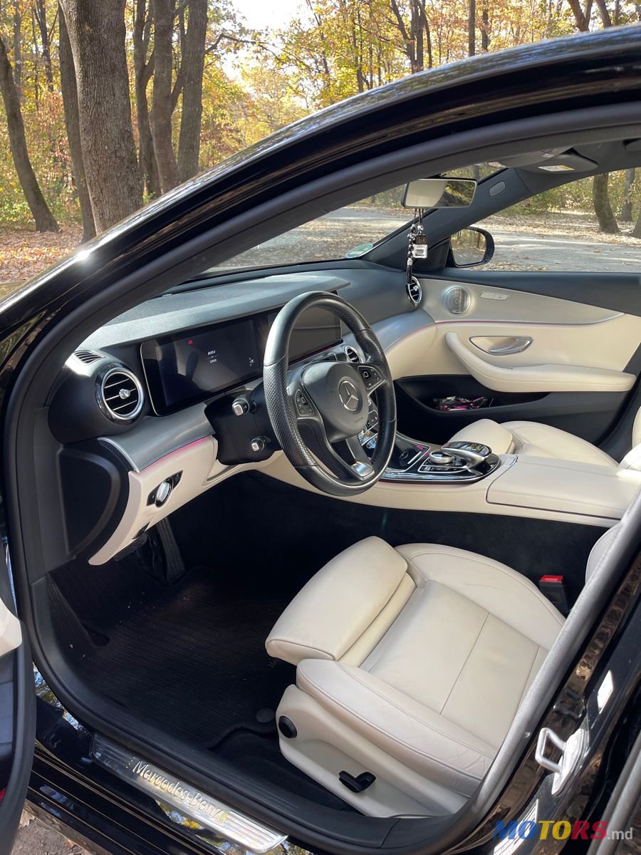 2017' Mercedes-Benz E-Class photo #4