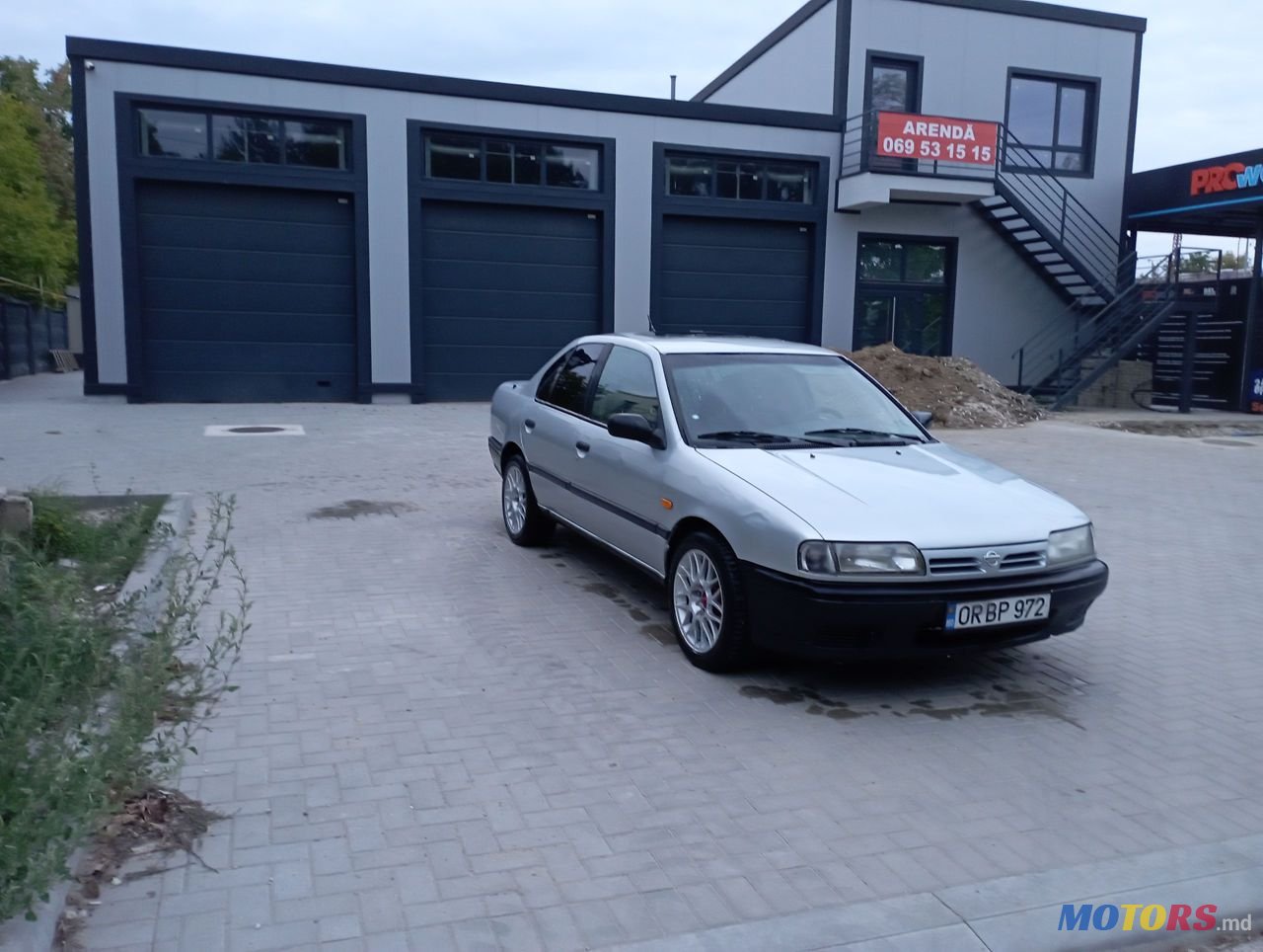 1991' Nissan Primera photo #5